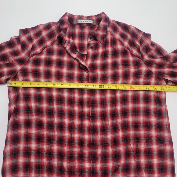 Alice + olivia red and white  crinkle plaid button down XS - Picture 10 of 15